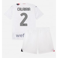 Otroški Nogometni dresi AC Milan Davide Calabria #2 Gostujoči 2023-24 Kratek Rokav (+ Kratke hlače)